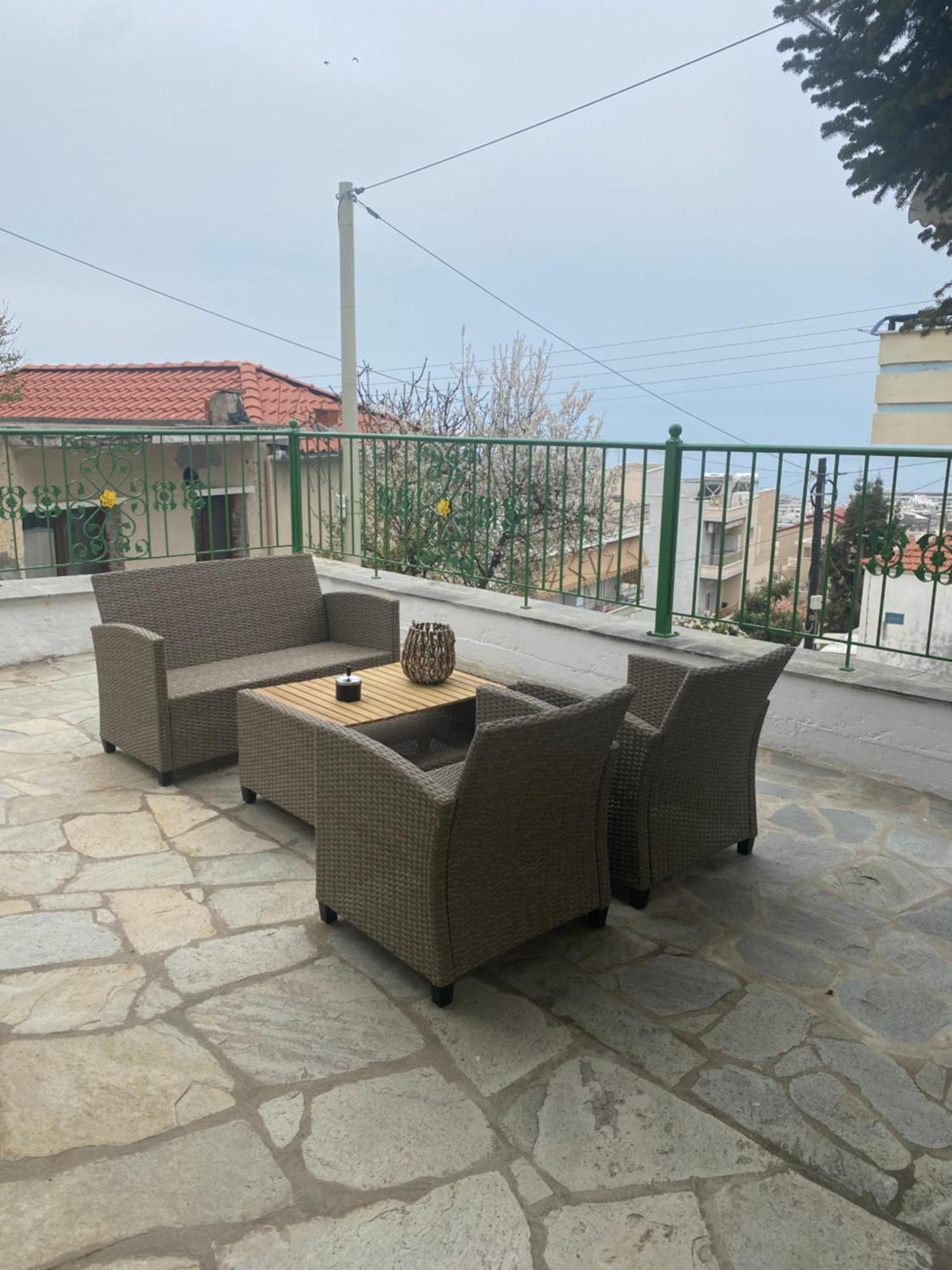 Small Garden Studio Kavala Esterno foto